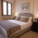 Palazzo Borghini - Gruppo Estella 4* Florença