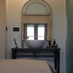 Palazzo Borghini - Gruppo Estella 4*