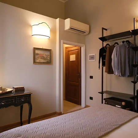 Palazzo Borghini - Gruppo Estella 4*