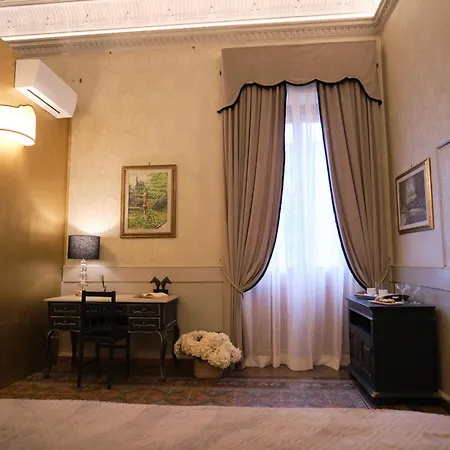 Palazzo Borghini - Gruppo Estella Отель Флоренция